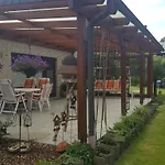 בית נופש Hartig Modern Retreat